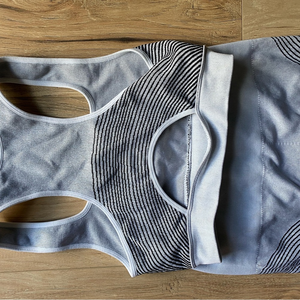 Fabletics set small - Picture 2 of 2